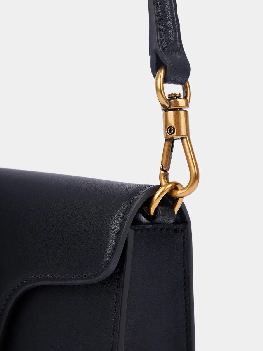 Классическая сумка Kim mini из натуральной гладкой кожи черного цвета