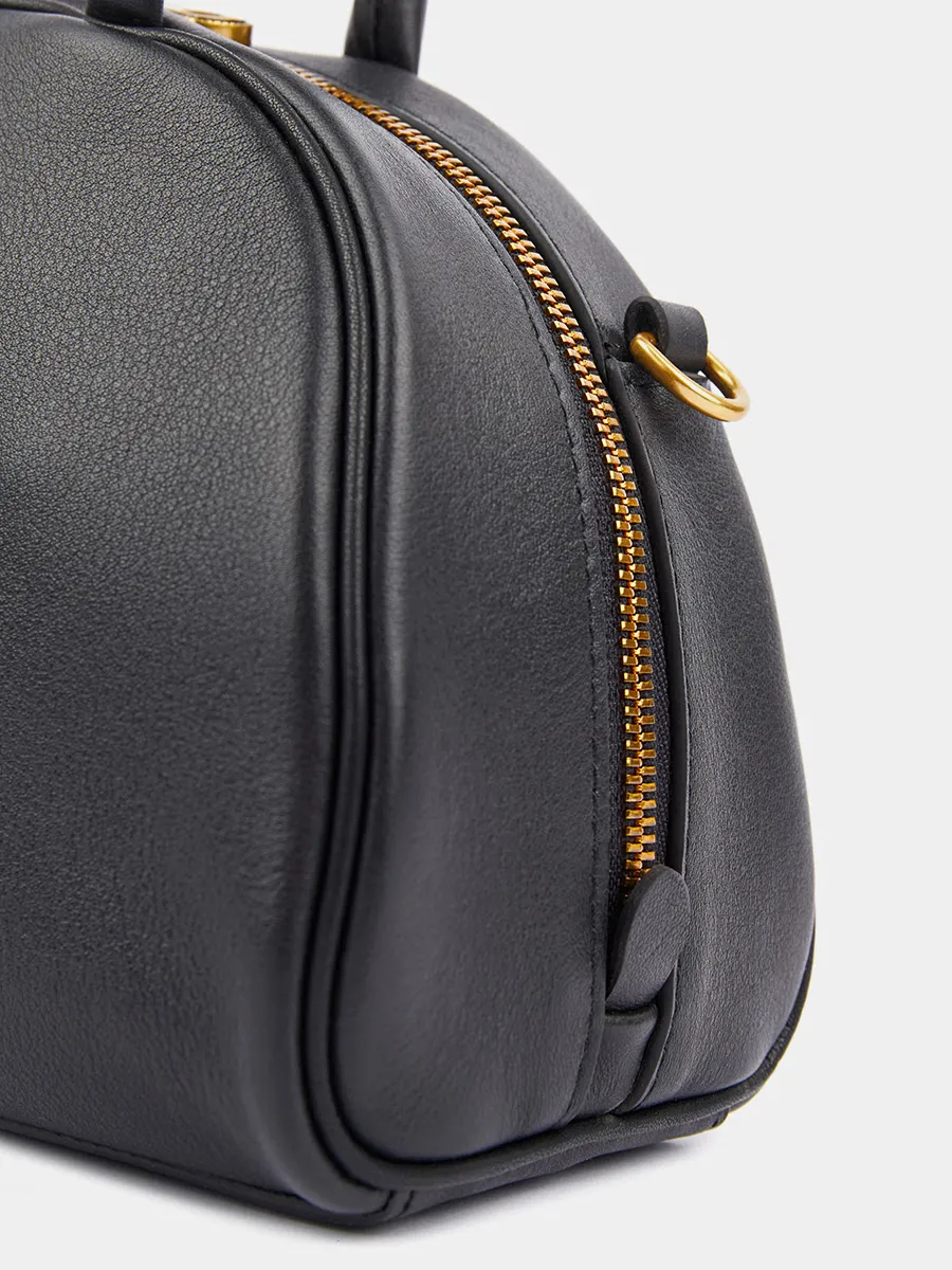 Классическая сумка Kris из натуральной гладкой кожи черного цвета