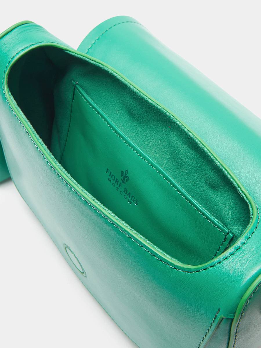 Классическая сумка Paulina из натуральной гладкой кожи травяного зеленого цвета